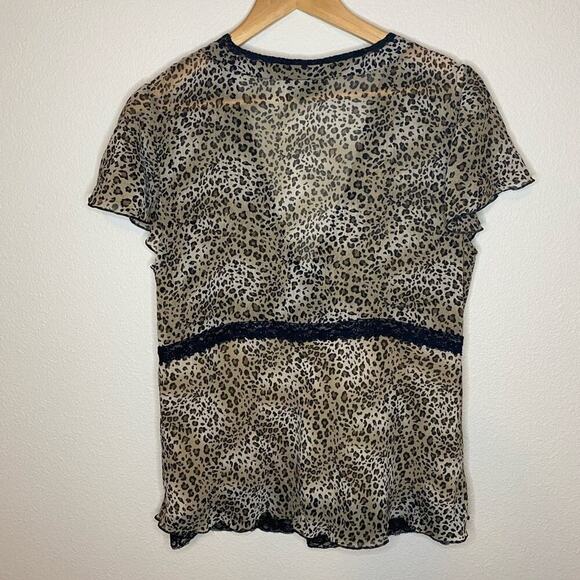 Lane Bryant Sheer Wrap Front Butterfly Short Sleeve V-neck Leopard Print Top - Picture 4 of 4